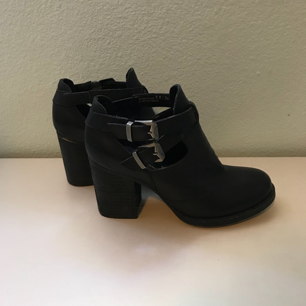 Chinese Laundry Cutout Booties - Picture 4 of 8